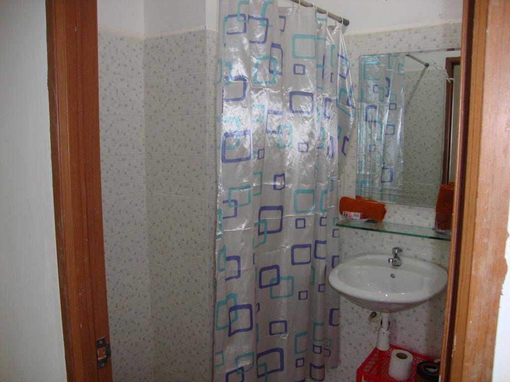 סיהאנוקוויל Swiss Villa חדר תמונה