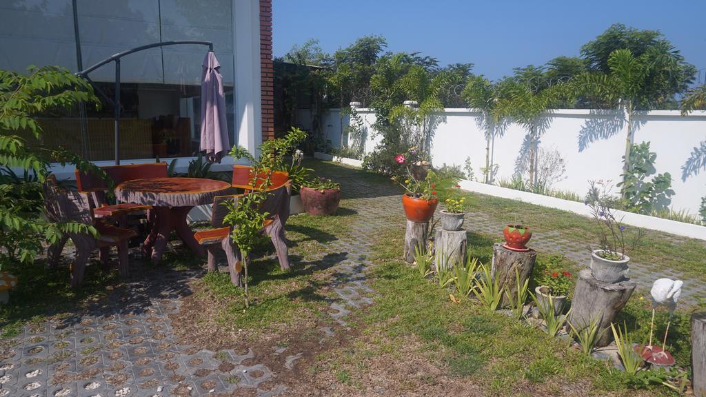 סיהאנוקוויל Swiss Villa מראה חיצוני תמונה